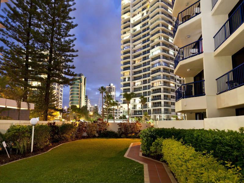 Surf Regency Aparthotel Gold Coast Buitenkant foto